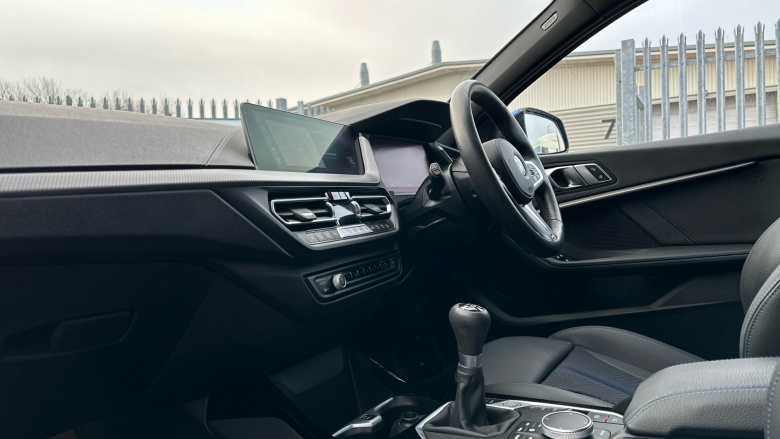 BMW 1 Series 118i [136] M Sport 5dr [Live Cockpit Professional] Petrol Hatchback